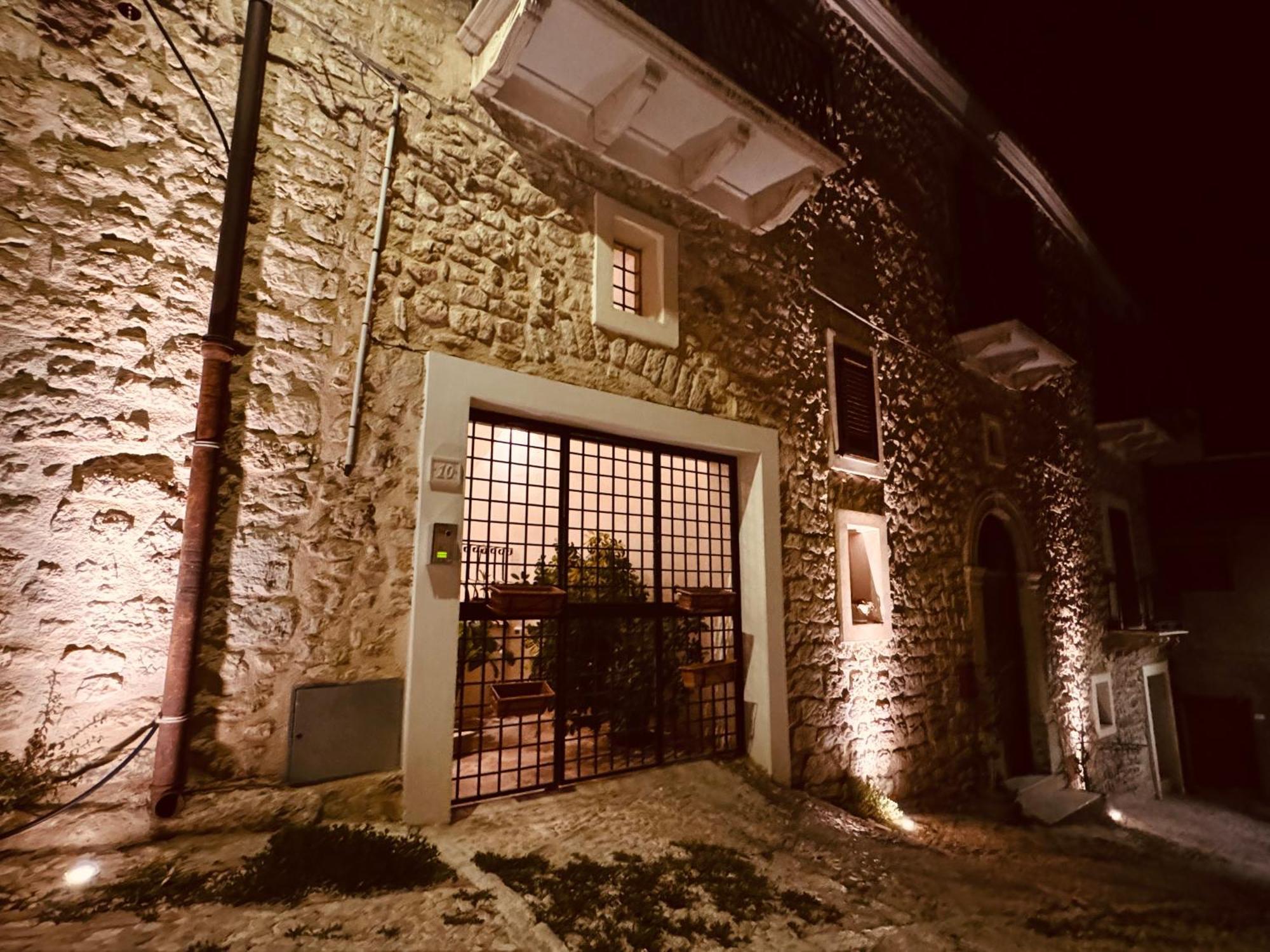 Le Camere Dell'Emiro Castronuovo di Sicilia Exterior foto